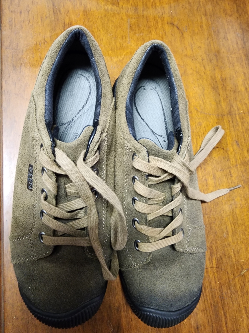 KEEN Reisen Oxford Olive/Tan Suede Women's Sz 9.5 Casual Lace-Up Sneakers